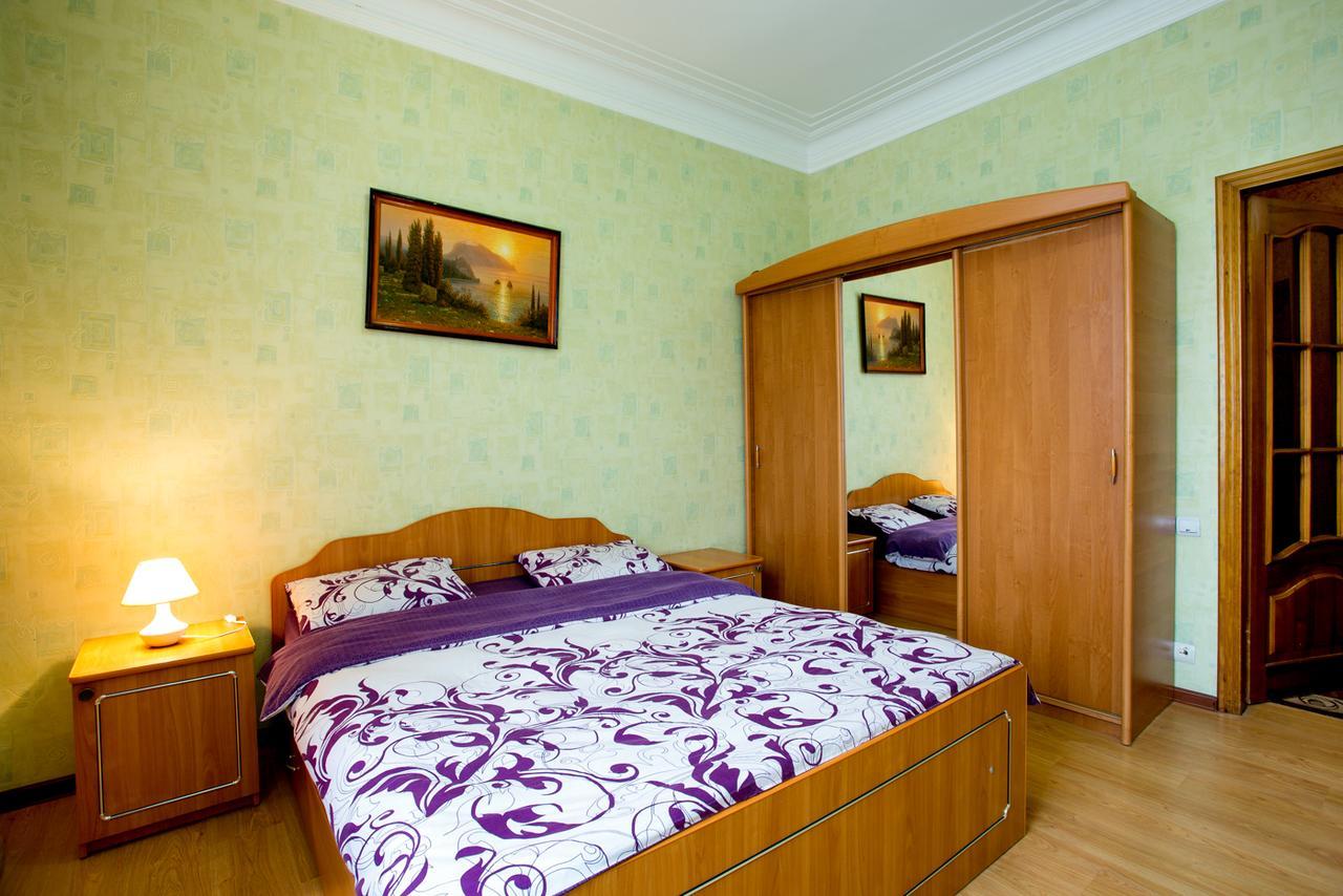 Apartments On Bolshaya Morskaya 65 Mykolaïv Extérieur photo